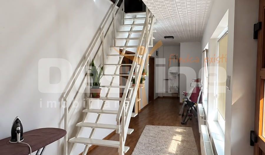 Casa spatioasa cu teren de 800 mp, Muntenii de Jos - 5 camere - Poză 21