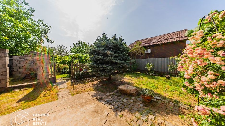 Casa din caramida, 3 camere. teren 1080, Bujac - Poză 14