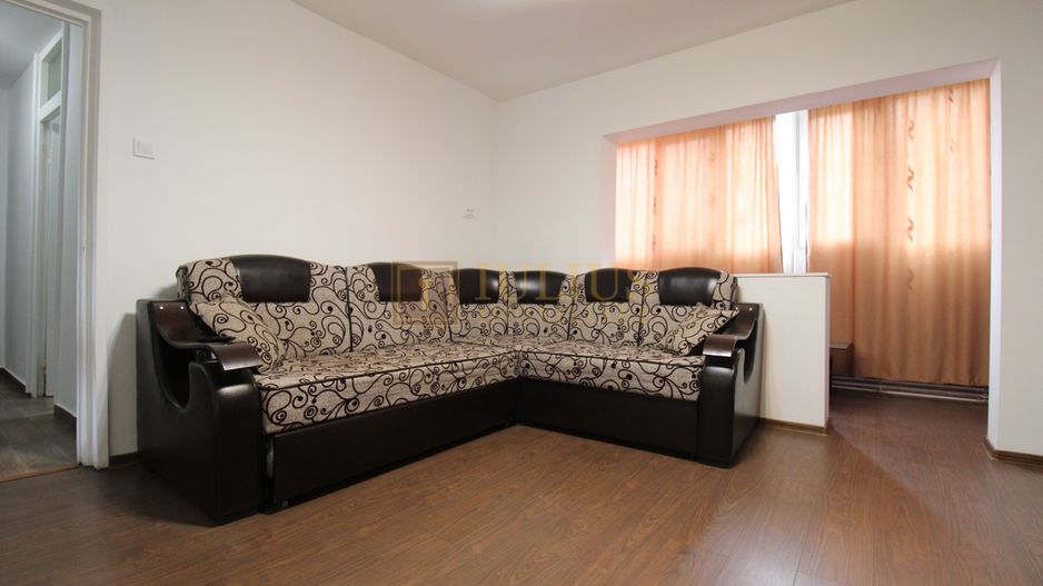 Zona Lipovei, 4 camere + 2 bai, centrala proprie - Poză 1