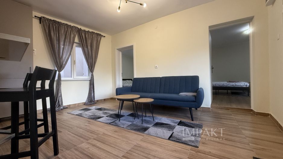 Apartament cu 3 camere si curte in Vila langa Parcul Central - Poză 3