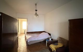 Apartament de vanzare, 3 camere, 68 mp, balcon și boxă – Zona Olimpia - Poză 3