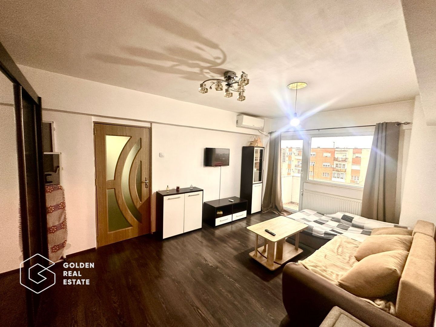 Apartament frumos, parcul Orizont, 3 camere, 2bai, 95mp,balcon, centrala proprie - Poză 1