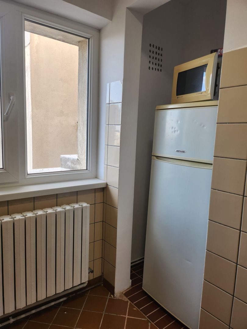 De Inchiriat Garsoniera Bd. Decebal LUX cu TERASA langa Rond Alba Iulia - Poză 7