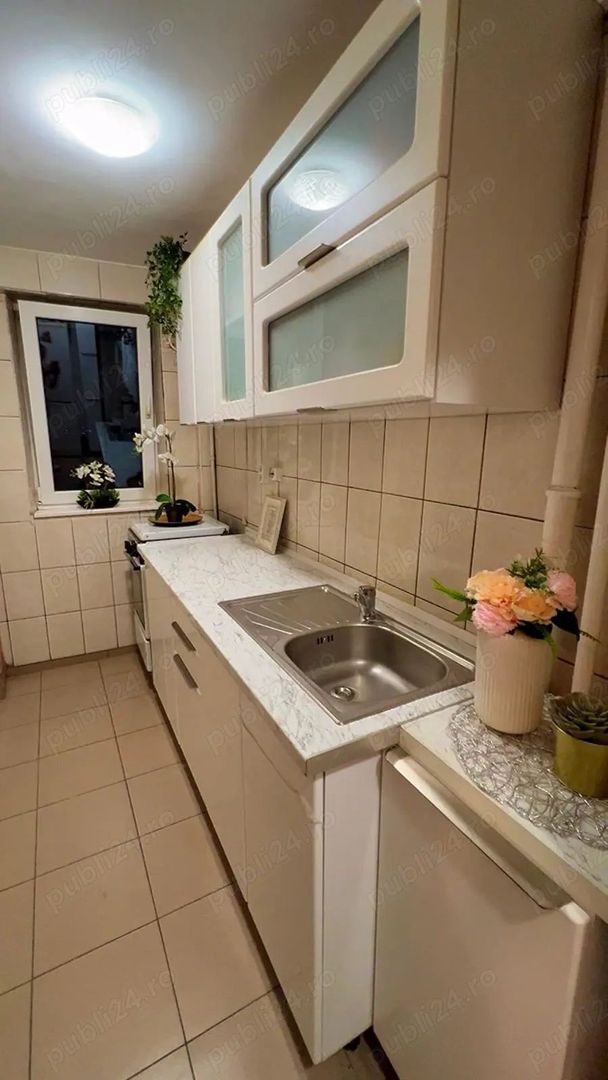 Apartament 2 camere. Bld. Brancoveanu, Zona Huedin. Loc parcare. - Poză 7