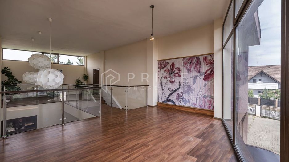 Vilă cu design și dotări deosebite de vânzare - Poză 7