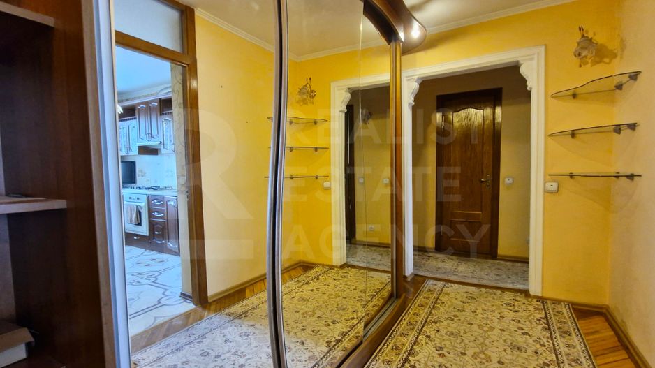 Chirie, apartament, 3 camere, Strada Calea Ieşilor, Sculeni - Poză 13