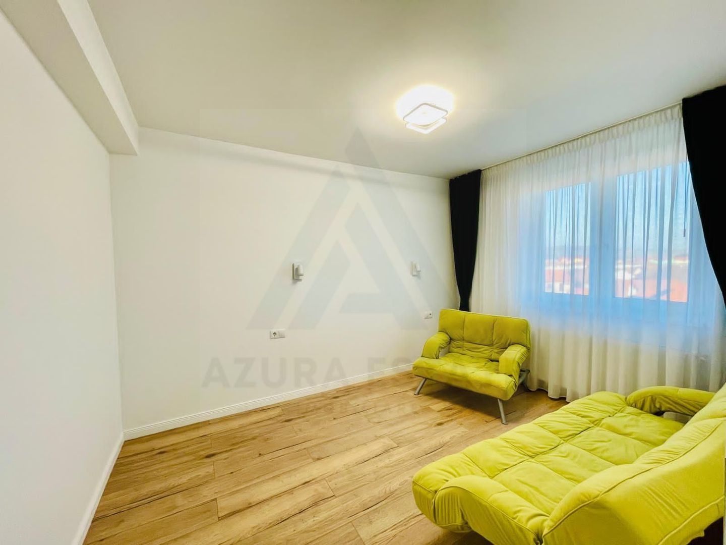 Apartament 4 camere 90 mp utili 2 bai si loc de parcare in Selimbar - Poză 5