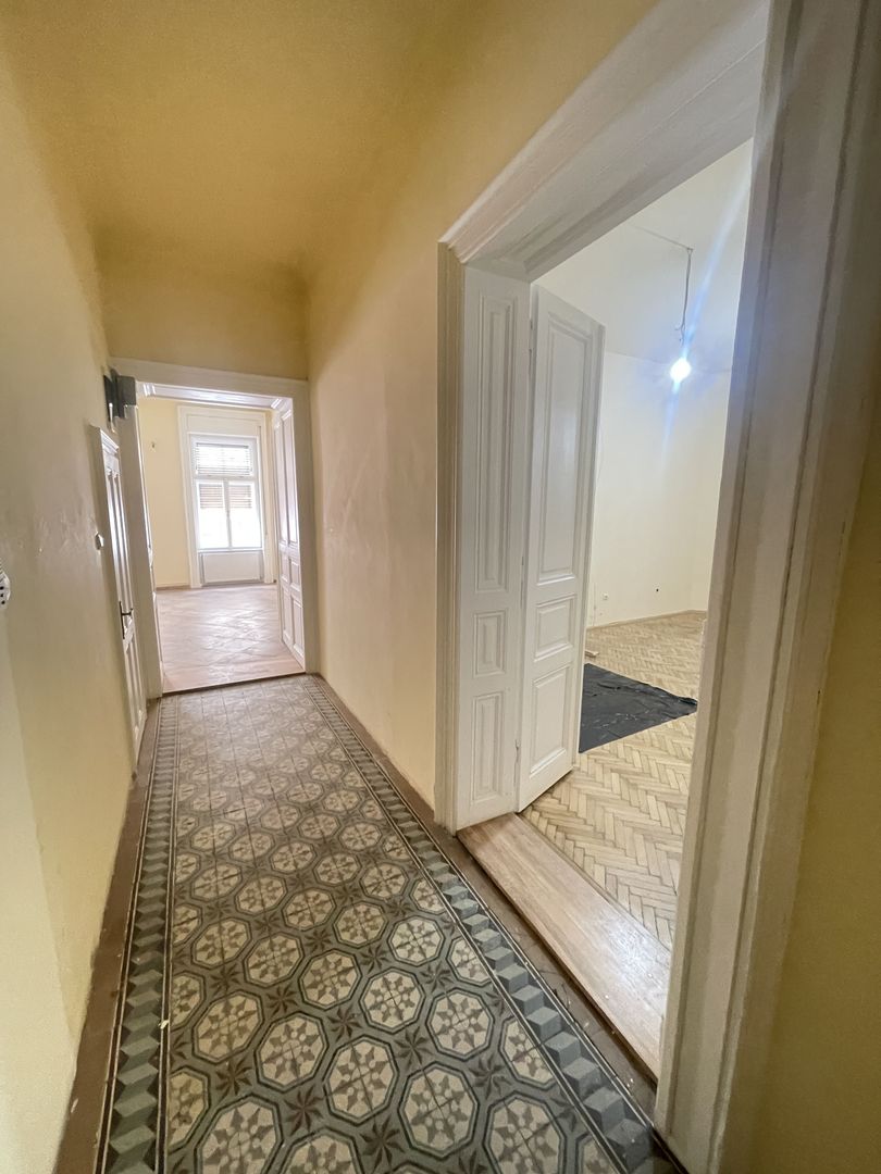 Ultracentral | 5 camere | Clădire istorică | Centrală proprie | Comision 0% - Poză 3