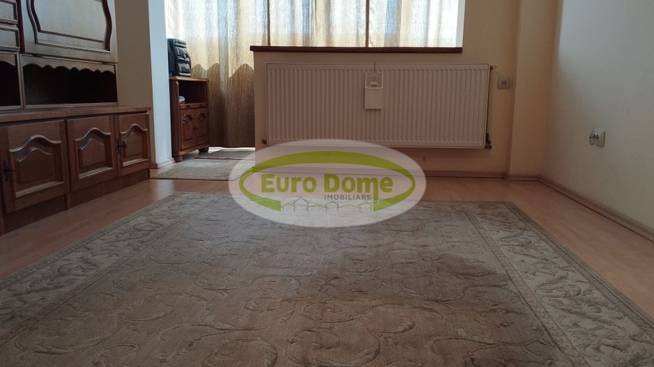Inchiriere  apartament de 2 camere decomandat - Poză 8