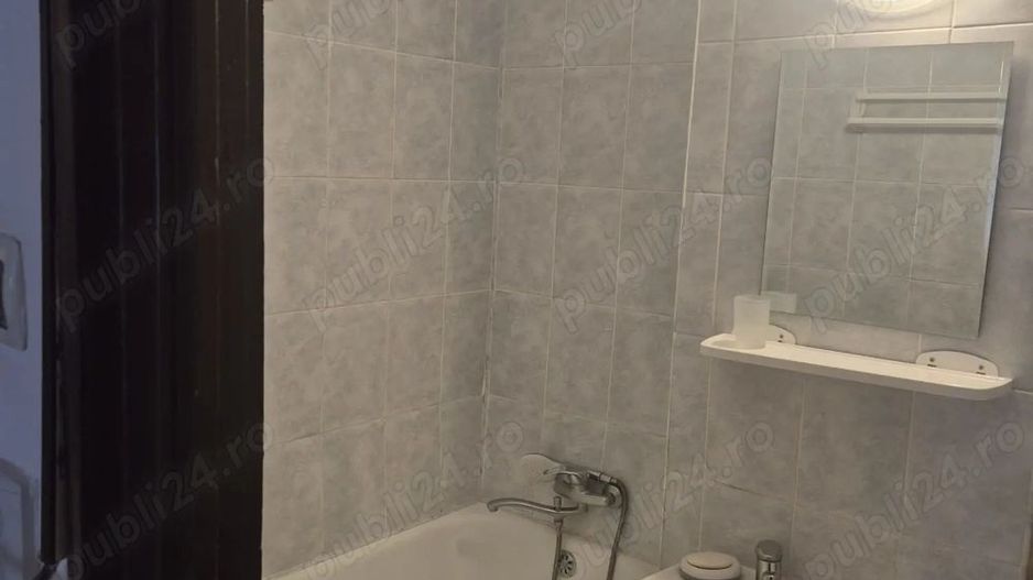 Vanzare apartament 2 camere, decomandat - Poză 2