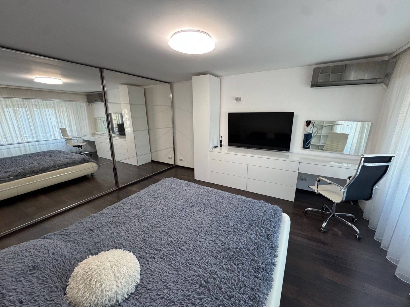 Închiriez garsonieră modernă, Decebal - Piața Muncii - Poză 2