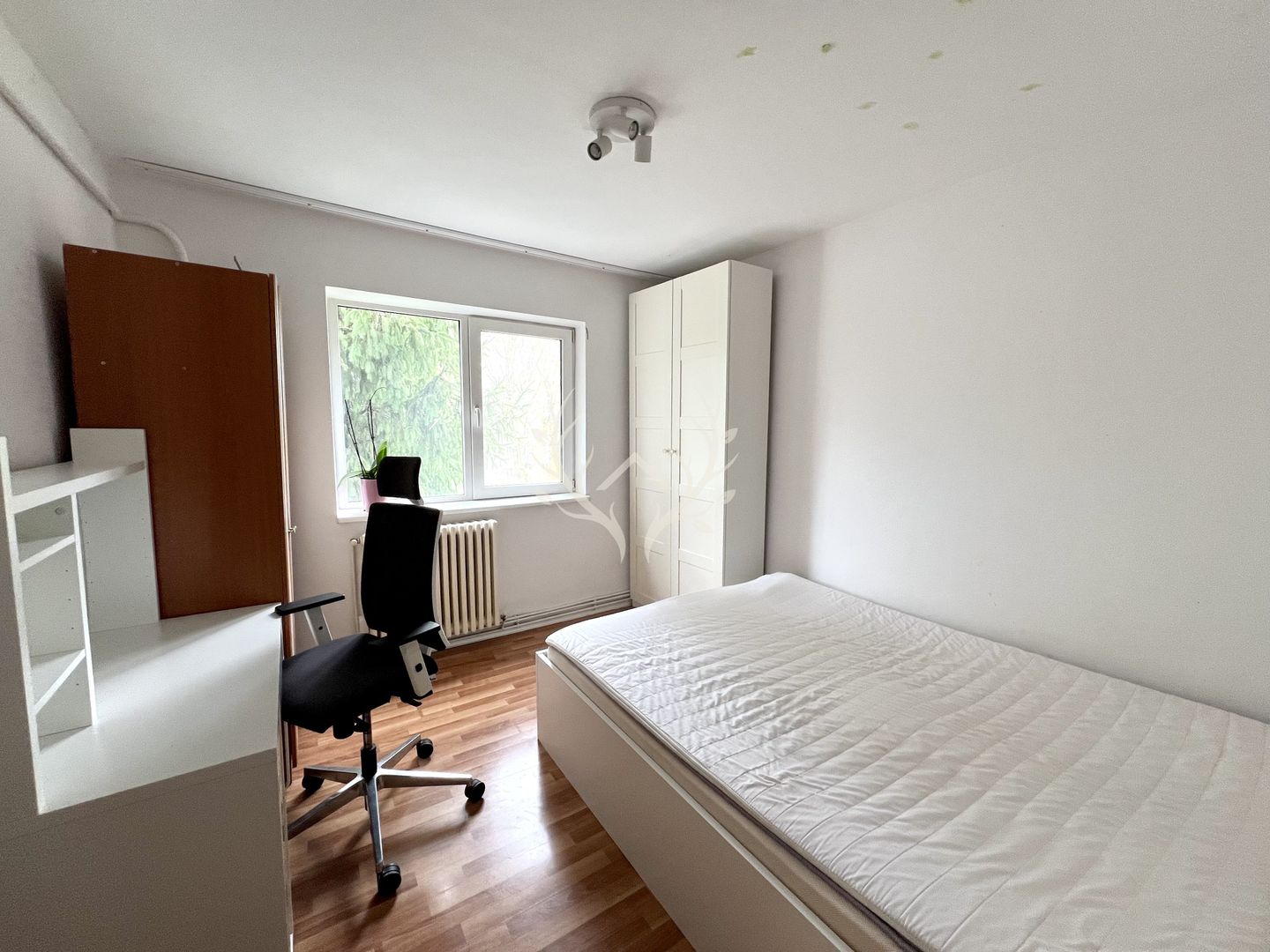 Apartament cu 3 camere, luminos, in zona Minerva, Manastur - Poză 4