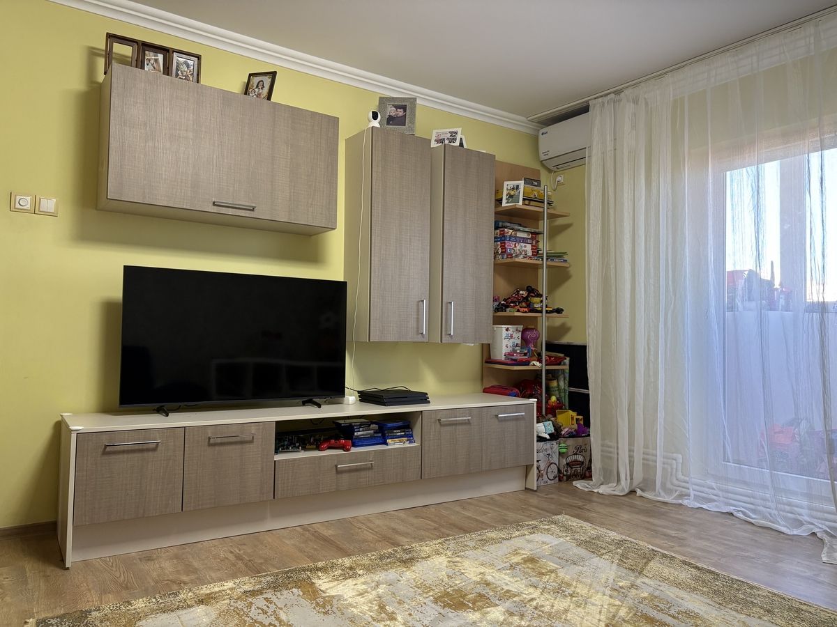 Vânzare Apartament 4 Camere cu Centrală pe Calea Vitan între Mall și Mihai Bravu - Poză 11