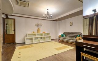 Apartament 5 camere,  Etaj integral vilă monument arhitectural - Poză 14