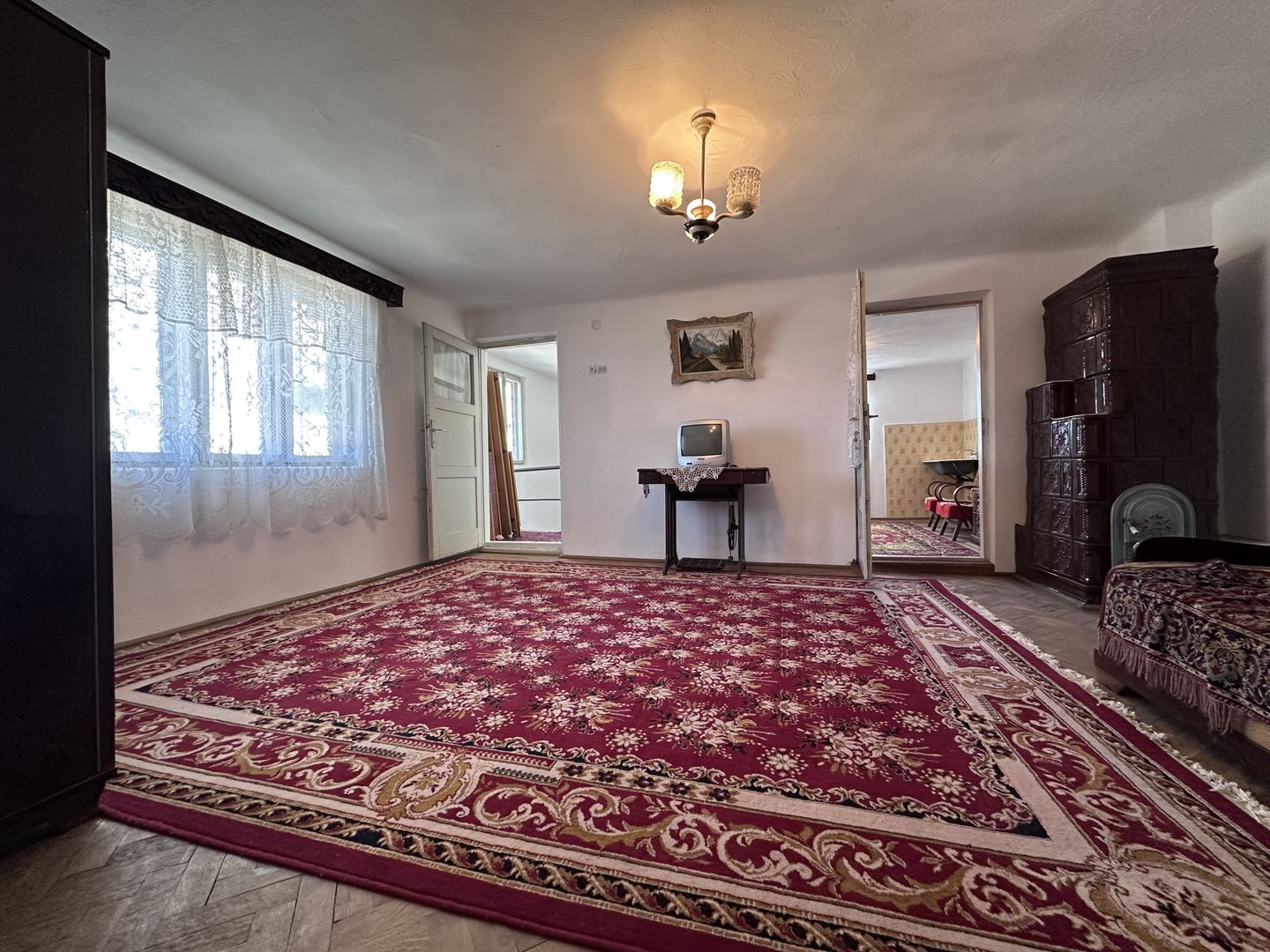 Vanzare casă cu potențial rezidențial și comercial în Pucioasa -441 mp - Poză 16
