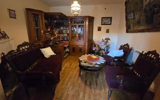 Vila cu 6 Camere,  Zona Centrala - Poză 2