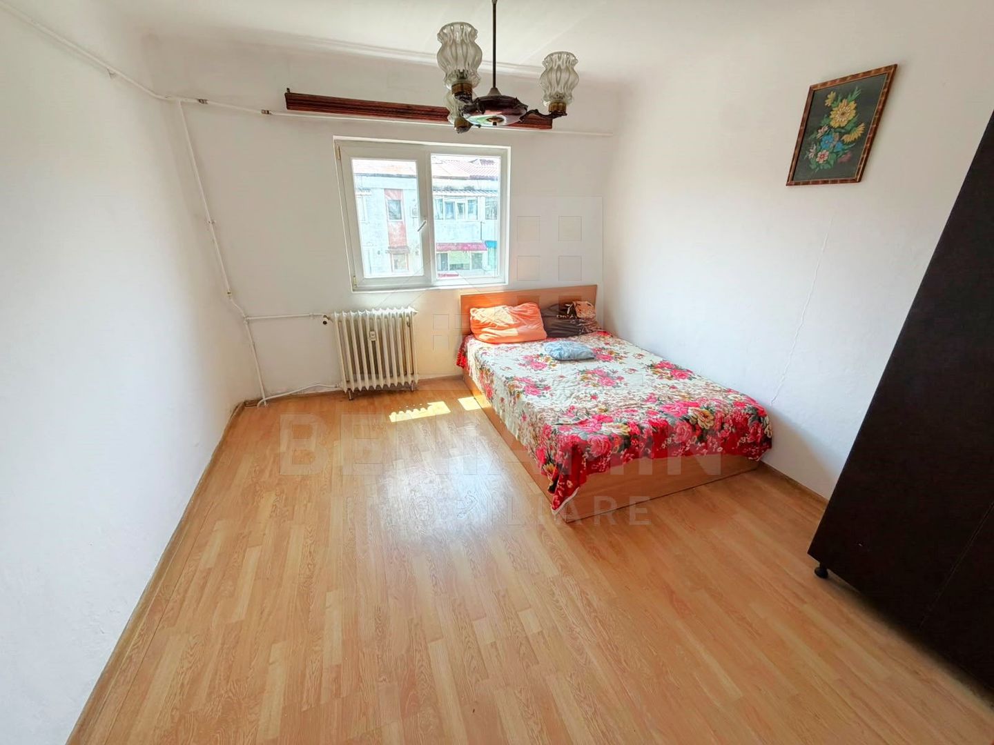 Apartament 4 camere decomandat - Spitalul Judetean - 80mp -1983 - Poză 2