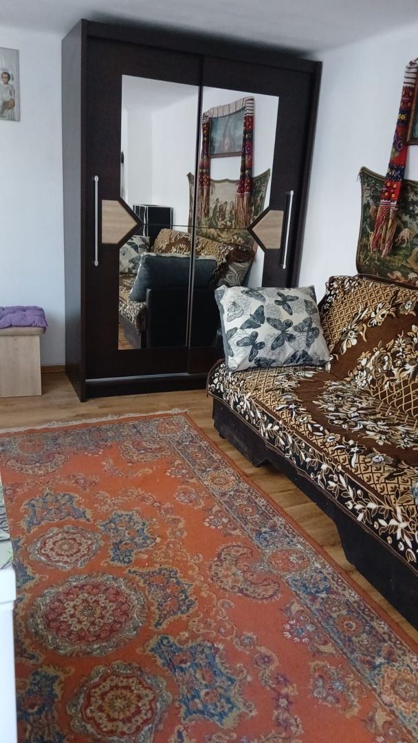 🏡 CASĂ SPAȚIOASĂ CU 5 CAMERE, CURTE ȘI TEREN - Poză 10