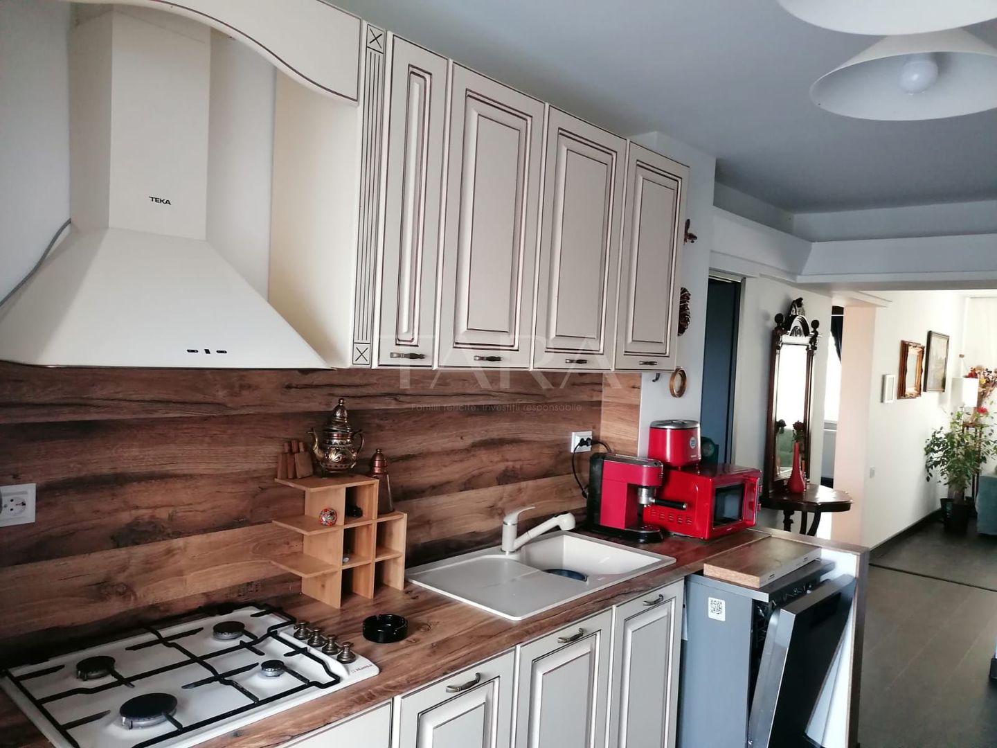 Apartament confortabil,  4 camere decomandate in Marasti. - Poză 2