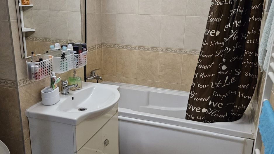 Freidorf | 3 Camere | Scara interioara | Loc de parcare inclus in pret. - Poză 2