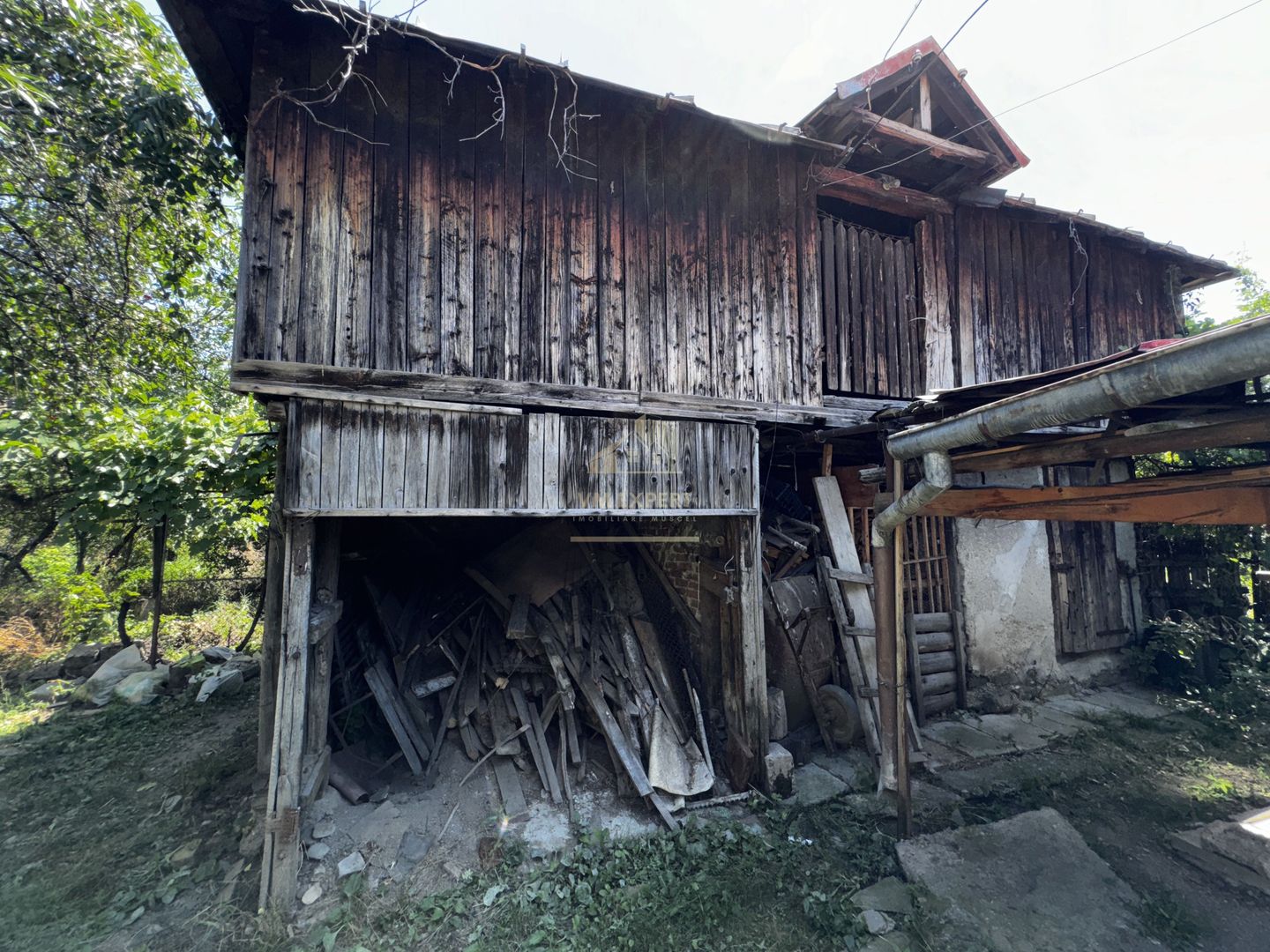 CASA 4 CAMERE CAMPULUNG, TEREN 3213 MP - Poză 10