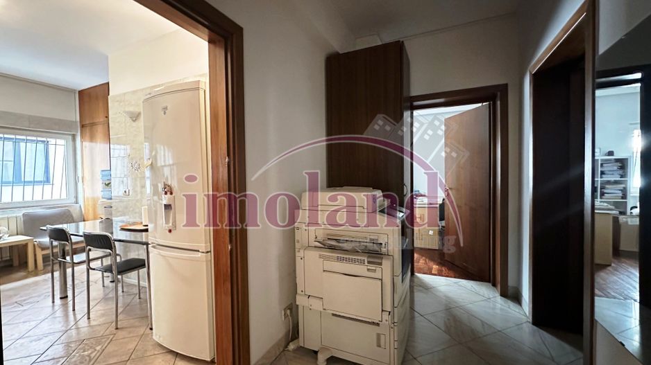 Inchiriere apartament - 4 camere - rezidential/birou - Primaverii - Poză 18