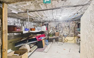 Două case, curte mare, lângă Castelul Corvinilor - Poză 35