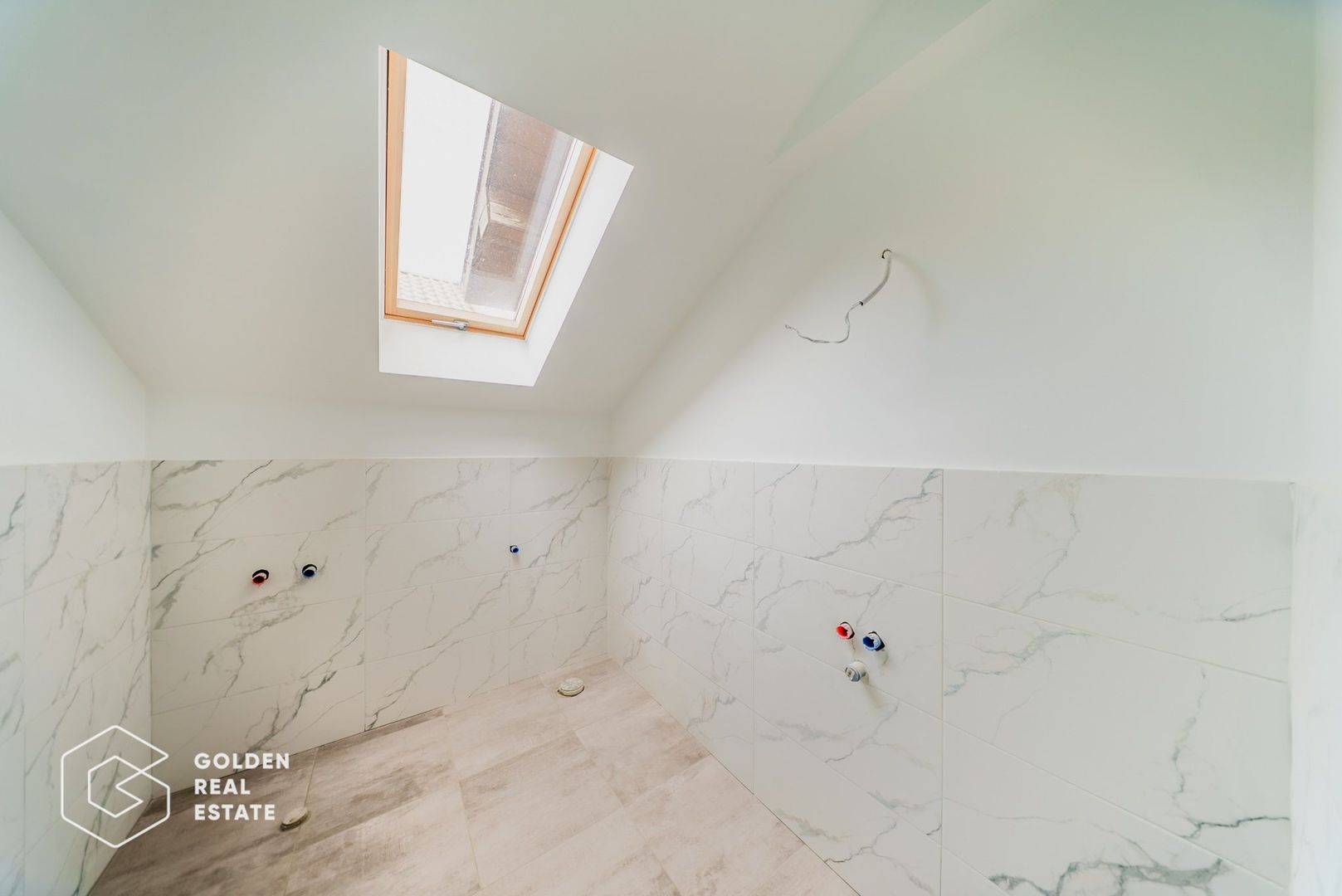 Casa finisata modern, teren 450 mp, in Europa Grand Village - Poză 9