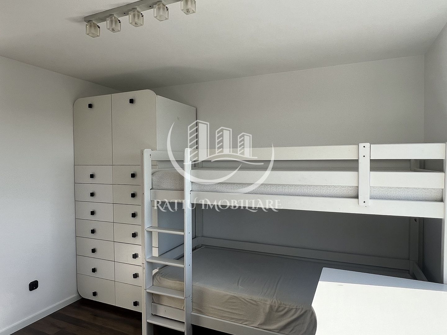 Apartament cu 3 camere | Vedere Panoramica | Rogerius | Oradea - Poză 11