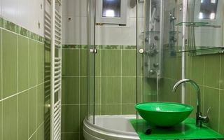 Apartament 2 camere– Cuza Vodă | Etaj 4/4 | Bucătărie spațioasă și luminoasă - Poză 5