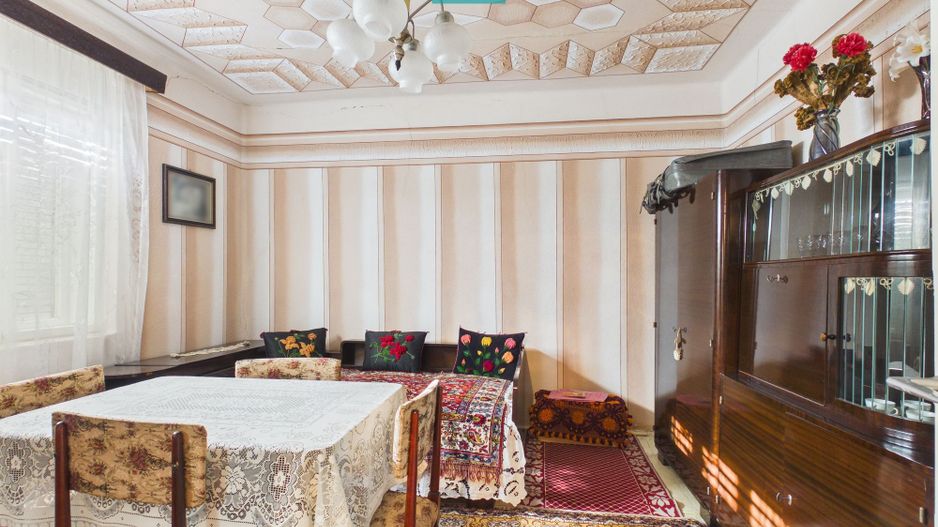 Casă cu 4 camere toate utilitățile și 1150mp teren - Poză 6