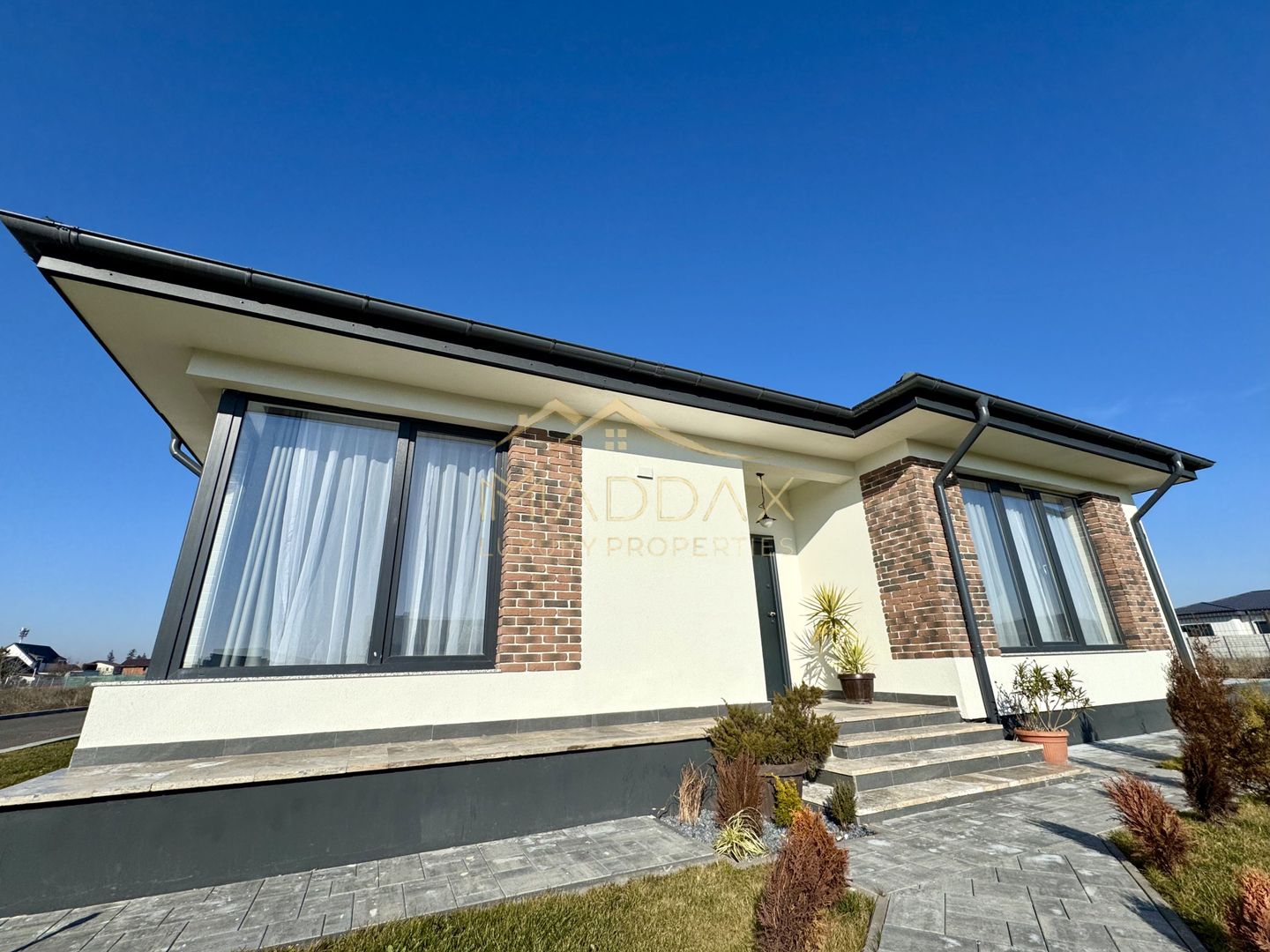 Vila cu 4 camere *500mp de teren* // Corbeanca - Poză 1