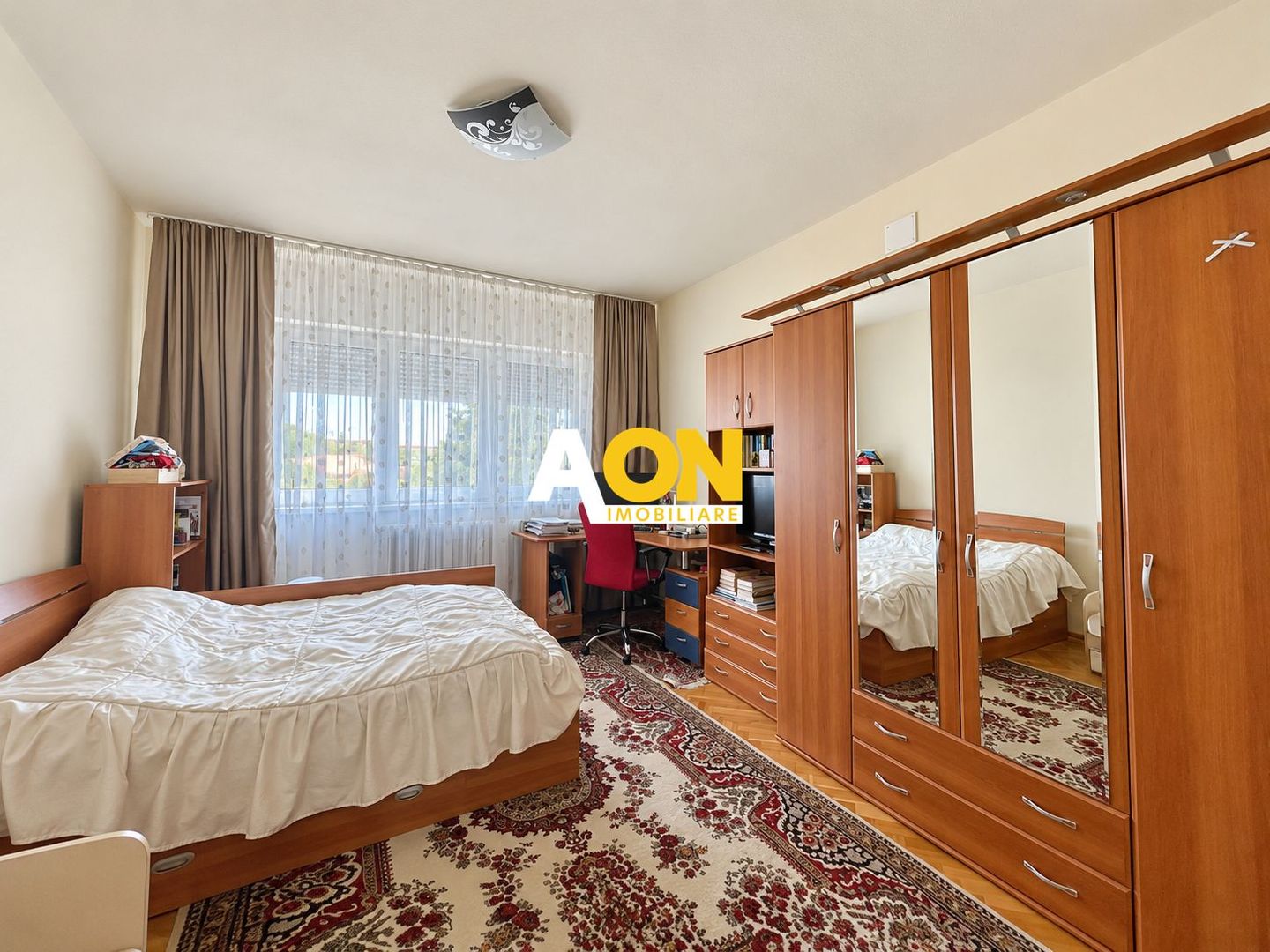 Apartament 4 camere, 102 mp utili,  etaj 2 + garaj + boxa, zona Closca - Poză 6