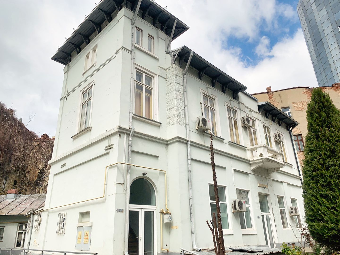 NOU-INCHIRIERE CLADIRI-CALEA VICTORIEI-CEC-TEREN 1300MP - Poză 2