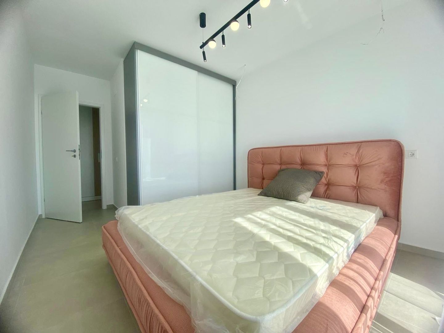 Vânzare apartament cu 3 camere zona rezidențiala Class Park Târgoviște - Poză 4