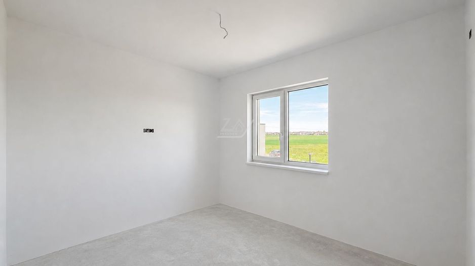 COMISION 0! Duplex finalizat. 5 camere, 3 bai. Panouri fotovoltaice. - Poză 15