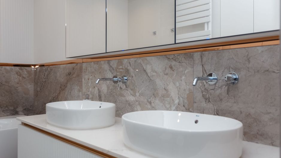 De închiriat apartament, 3 dormitoare + terasă, str. Teatrală 3, Centru. - Poză 15