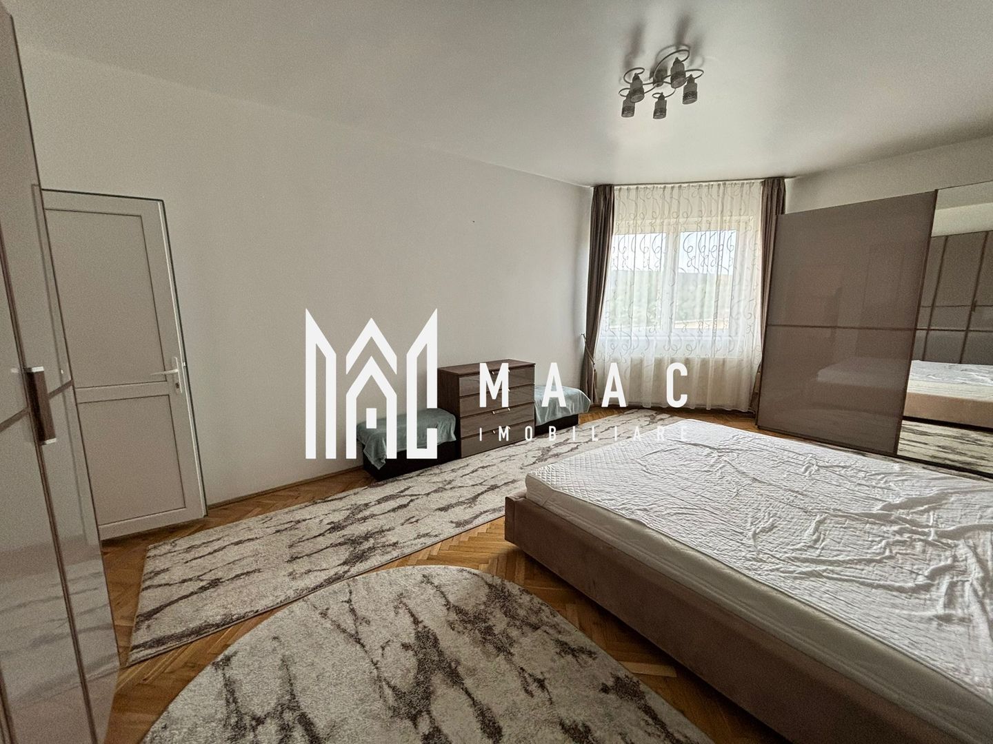 Apartament 4 camere decomandat | Terezian, Sibiu | 180 mp, curte 400 mp - Poză 9