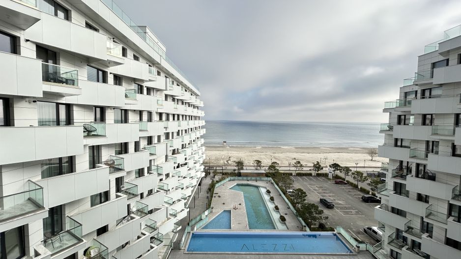 Studio cu vedere frontala la mare | Alezzi Infinity | loc parcare - Poză 1