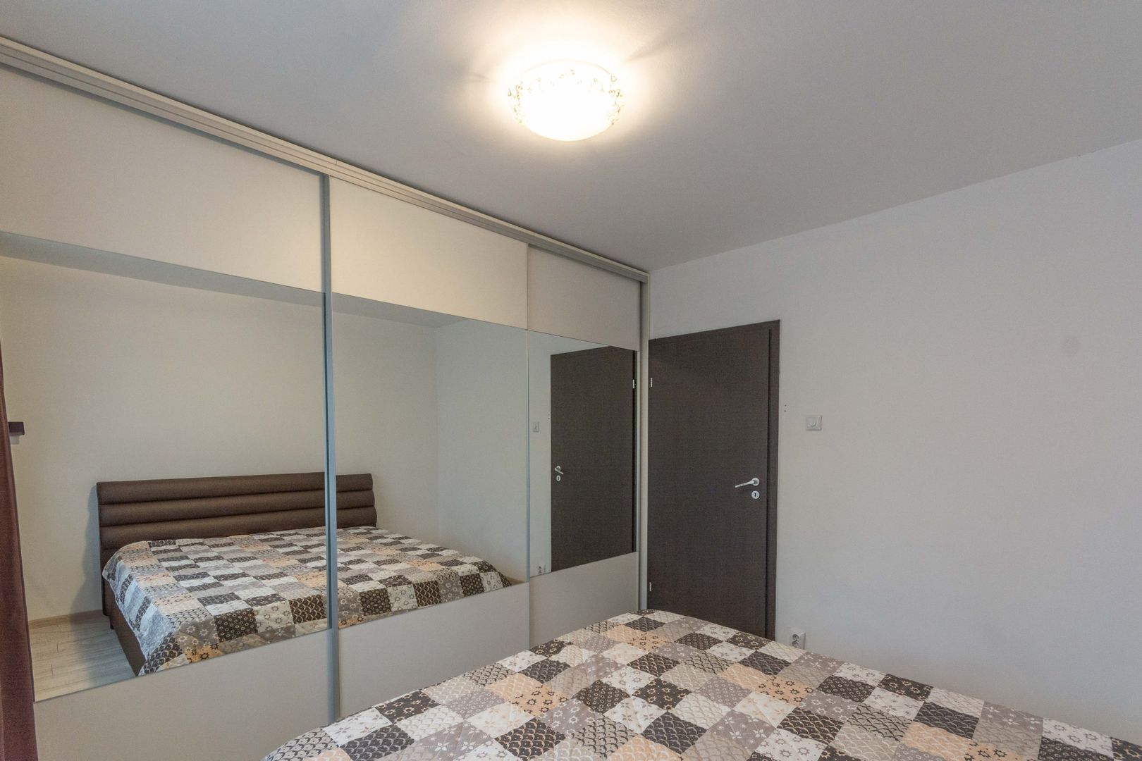 Apartament 2 camere Metrou 1 Decembrie Trapezului Theodor Pallady - Poză 12