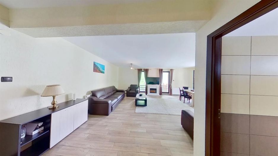 Casa ta de vacanta, imbratisata de natura,3 terase, parcare, Poiana Brasov - Poză 15