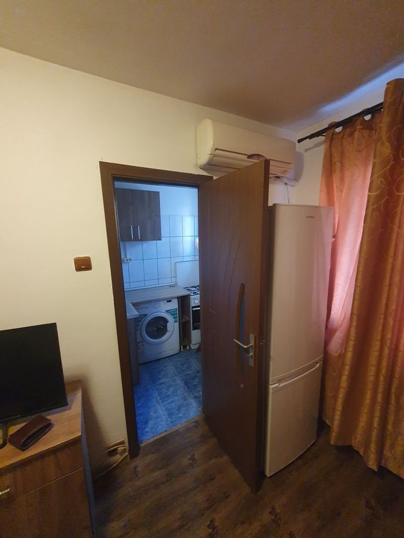 Proprietar inchiriez garsoniera rond alba iulia centru decebal - Poză 5