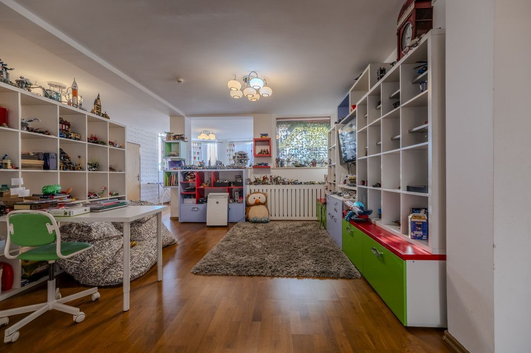 Casa individuala  - vedere spre padure - Parcul Sub Arini - Poză 9