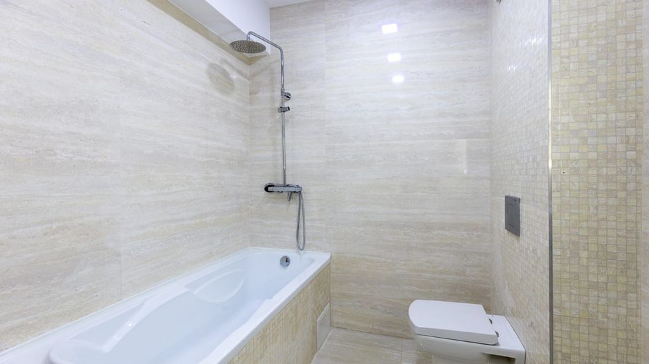 Coresi-Isaran apartament foarte spatios, 2 bai - Poză 9