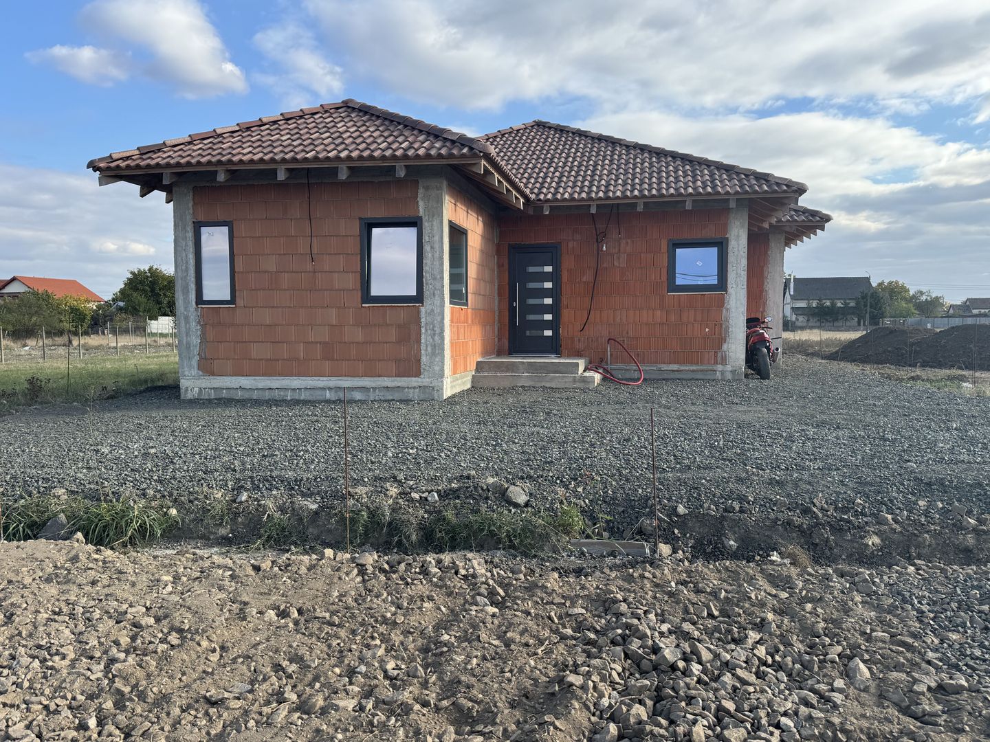 Individuala Parter Becicherecu Mic, Zona Semicentrala,4 Camere,Teren 800 mp - Poză 1