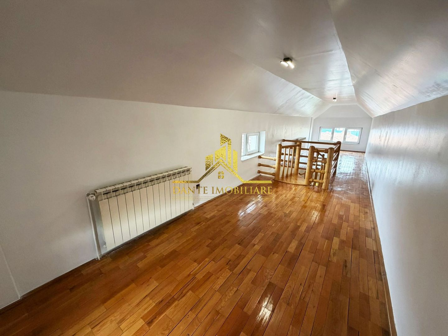 Casa, 6 camere, ultrafinisata, lux, curte, garaj, Andrei Muresanu - Poză 17