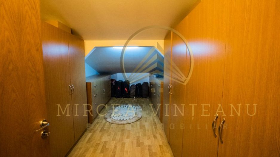 Palazu Mare / Elvila -  Vanzare Vila  D+P+1E cu teren de 996 mp - Poză 50