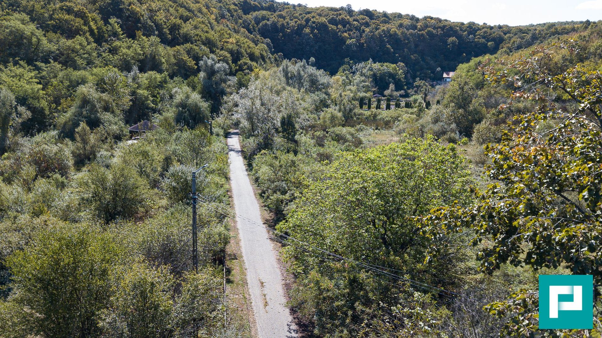 Teren ideal pentru casă de vacanță - Poză 9