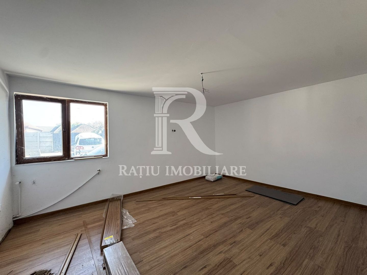 De vanzare | Casa cu 4 camere | Oradea - Poză 3