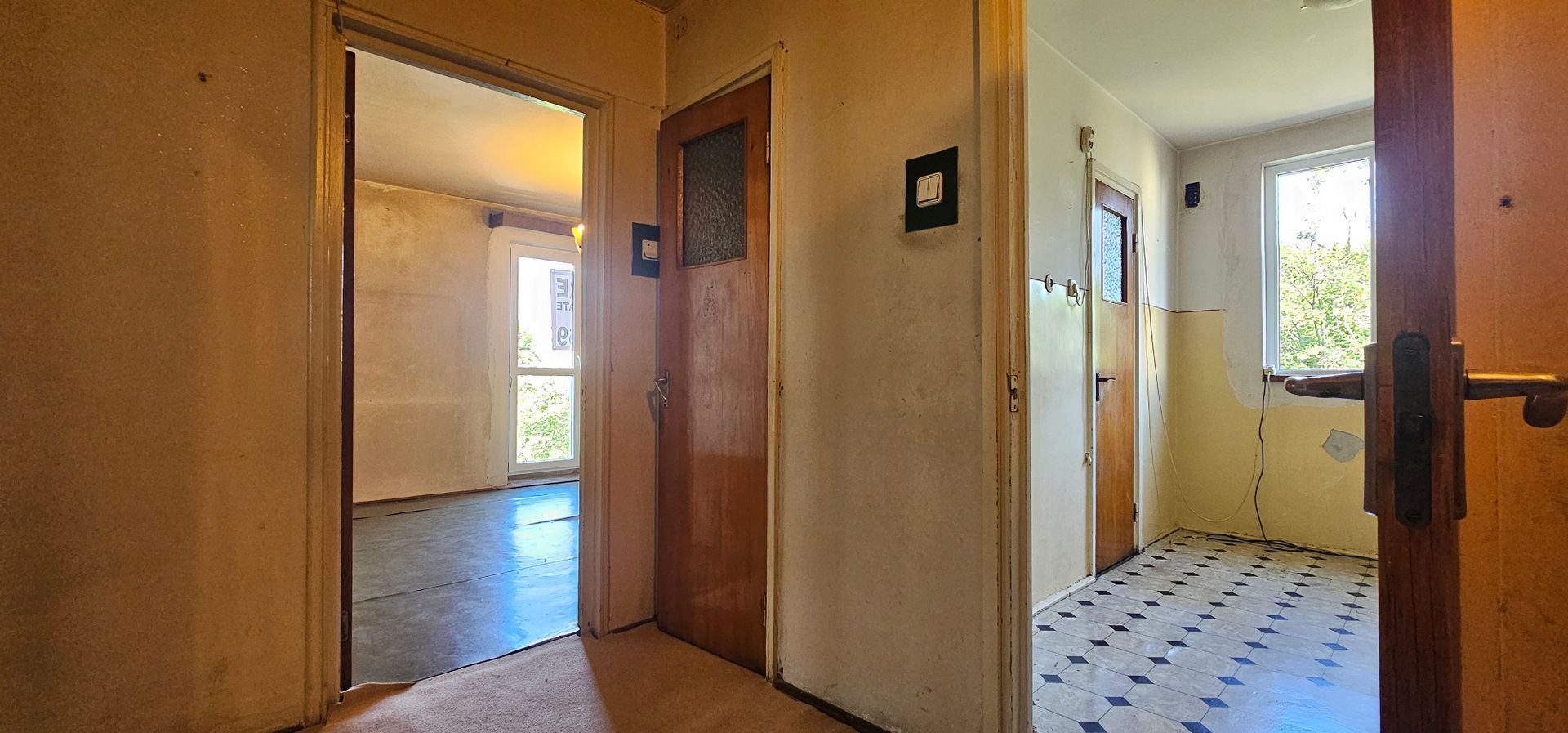 Apartament de 4 camere decomandate - Aleea Costinesti - Poză 18
